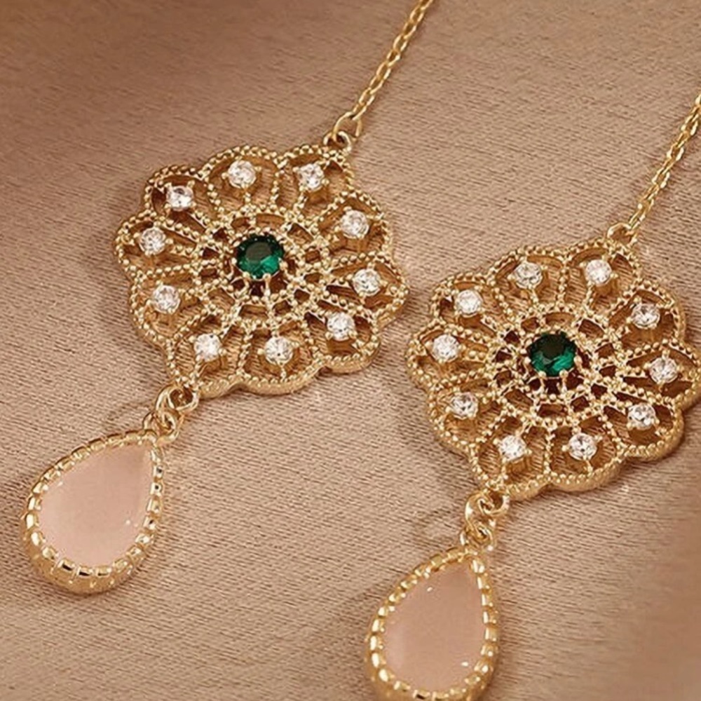 Golden Flower/Waterdrop Earrings - Picture 2 of 3